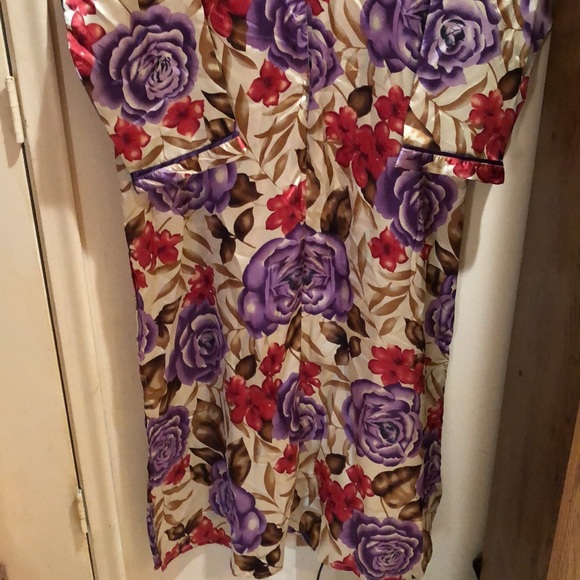 One Hanes place zipper front nightgown - Picture 2 of 9